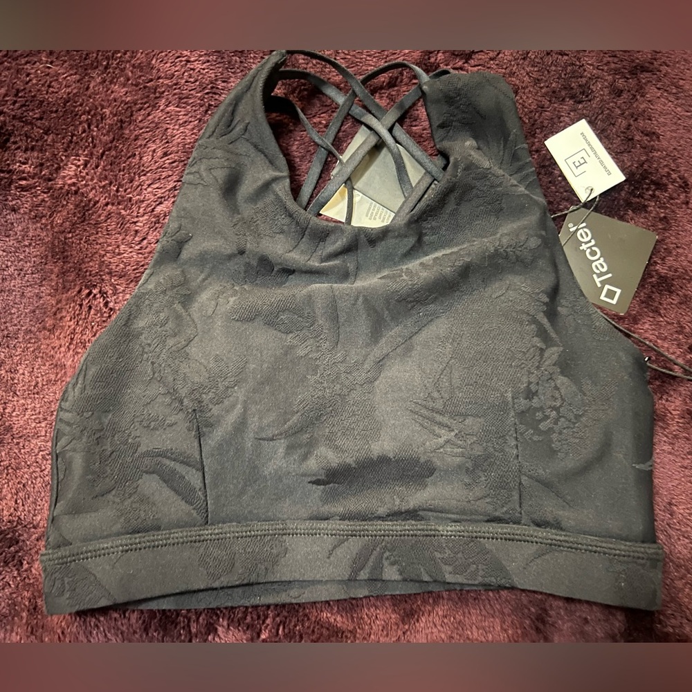 Mono B sports bra NWT